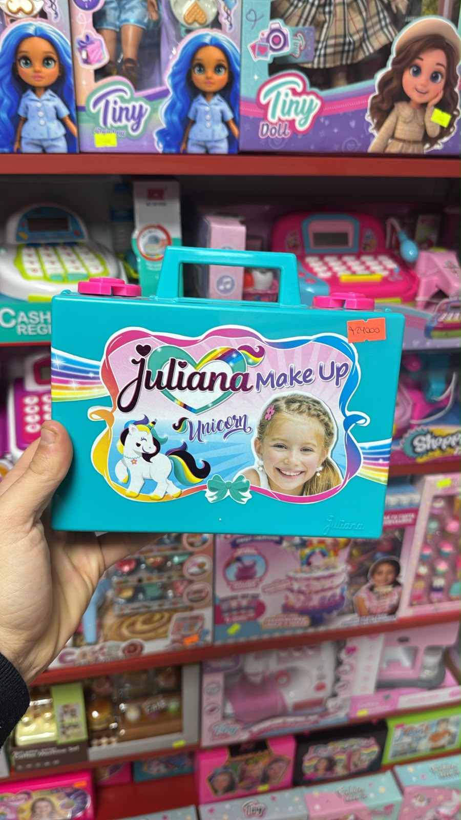 Juliana Maquillaje en Valija Unicornio